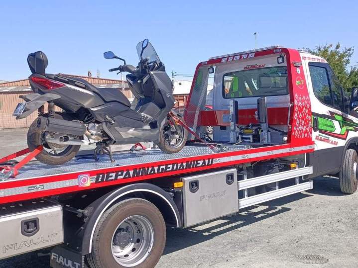 Remorquage de véhicule 2 roues en Vendée